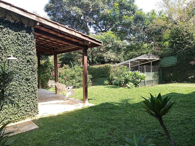 Casa com 600m² 4 quartos e 3 banheiros, à venda, no bairro Jardim do Golf I em Jandira