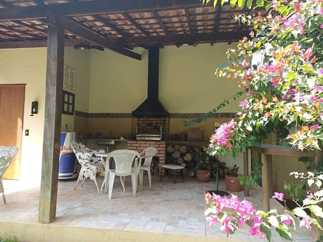 Casa com 600m² 4 quartos e 3 banheiros, à venda, no bairro Jardim do Golf I em Jandira