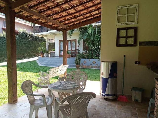 Casa com 600m² 4 quartos e 3 banheiros, à venda, no bairro Jardim do Golf I em Jandira