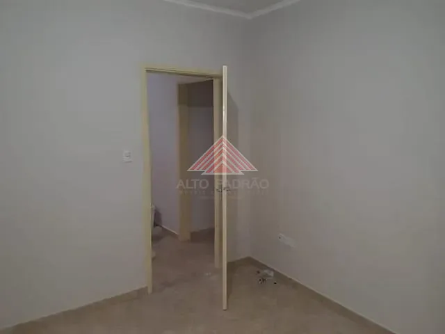 Casa com 300m², à venda, no bairro Jardim Sônia Maria em Mauá