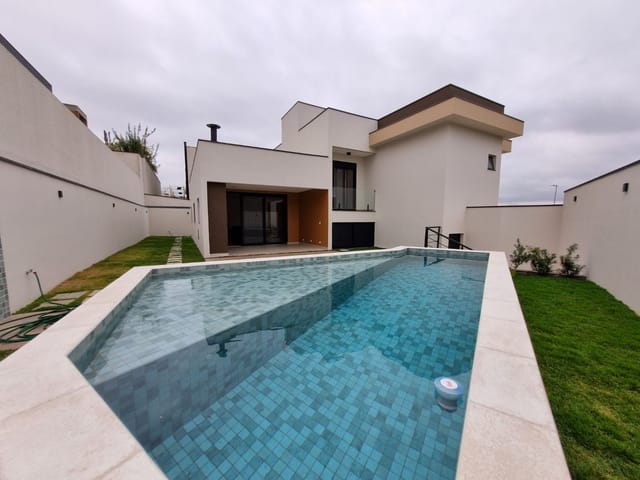 Casa com 454m² 4 quartos e 5 banheiros, à venda, no bairro Urbanova em São José dos Campos