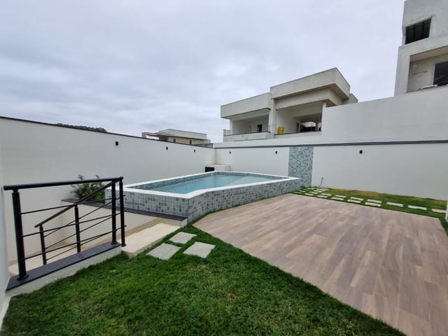 Casa com 454m² 4 quartos e 5 banheiros, à venda, no bairro Urbanova em São José dos Campos