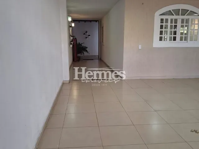 Casa com 250m² 2 quartos e 3 banheiros, à venda, no bairro Vila Monte Alegre em Paulínia