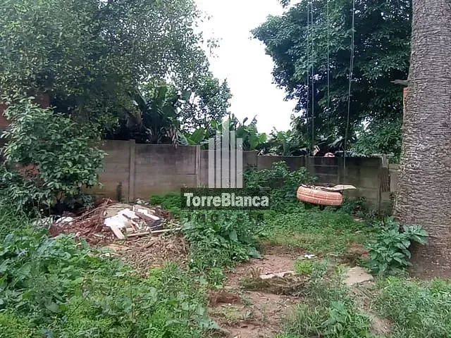 Casa com 495m² 2 quartos e 2 banheiros, à venda, no bairro Neves em Ponta Grossa