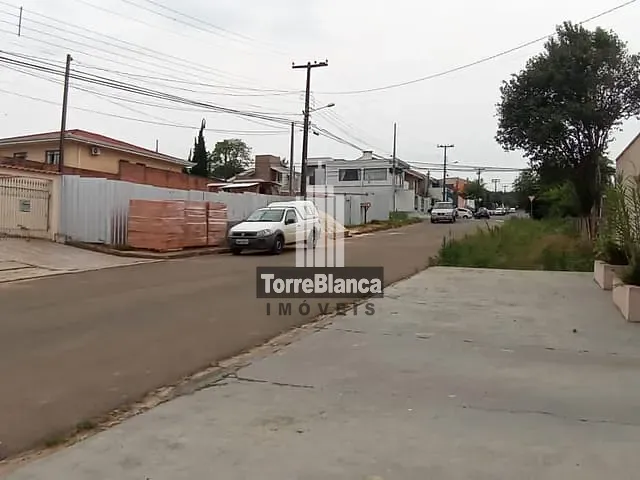 Casa com 495m² 2 quartos e 2 banheiros, à venda, no bairro Neves em Ponta Grossa