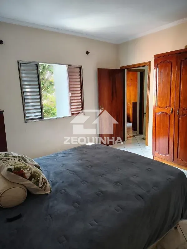 Casa, 4 quartos, 300 m² - Foto 16