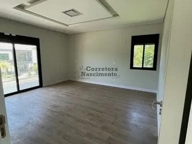 Casa com 450m² 4 quartos e 5 banheiros, à venda, no bairro Condomínio Chácara dos Eucaliptos em São José dos Campos