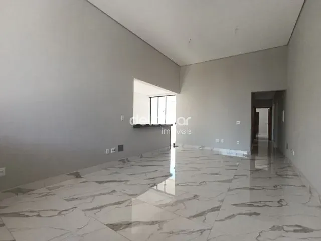 Casa com 180m² 3 quartos e 2 banheiros, à venda, no bairro Rio Branco em Belo Horizonte