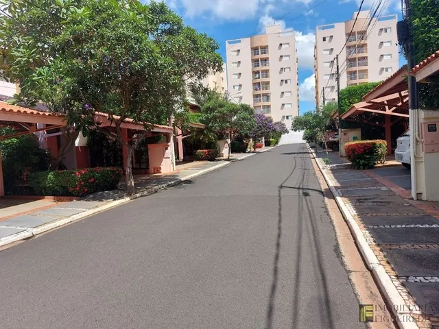 Foto do Casa - Aluga-se casa no condomínio Green Village com 3 dormitórios, 3 banheiros, 2 vagas cobertas e lazer completo no condomínio | IMOBILIARIA FIGUEIREDO