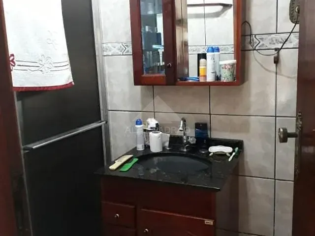 Casa com 250m² 2 quartos e 2 banheiros, à venda, no bairro Jardim Pedroso em Mauá