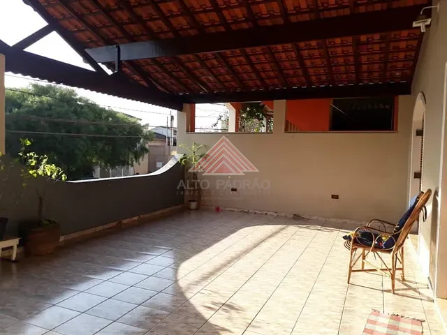 Casa com 250m² 2 quartos e 2 banheiros, à venda, no bairro Jardim Pedroso em Mauá