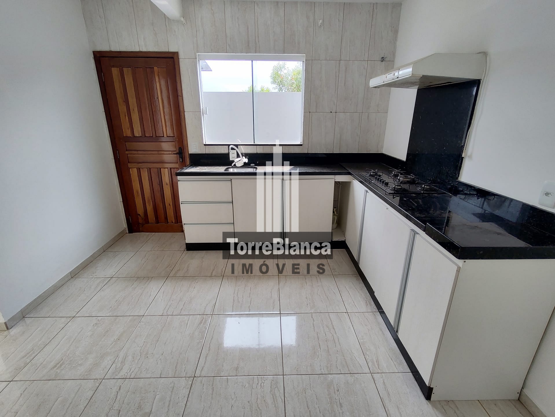 Casa à venda com 2 quartos, 75m² - Foto 16