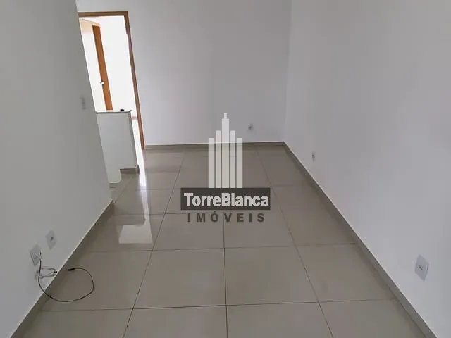 Casa 2 quartos e 1 banheiro, à venda, no bairro Contorno em Ponta Grossa