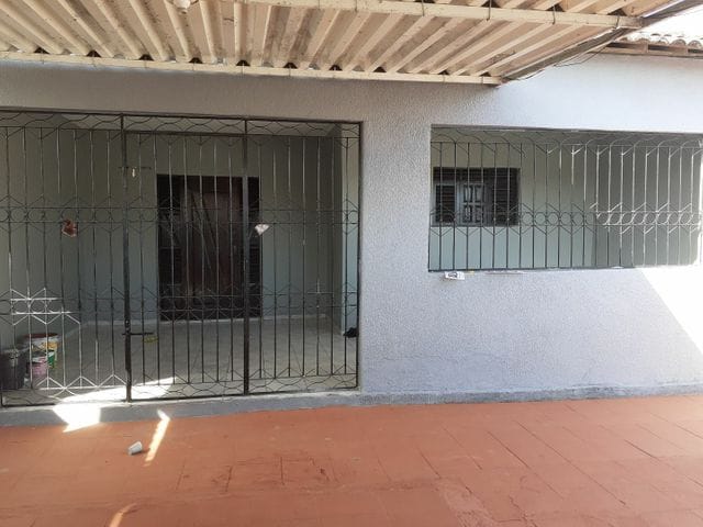 Casa com 200m² 2 quartos e 1 banheiro, à venda, no bairro Ernani Sátiro em João Pessoa