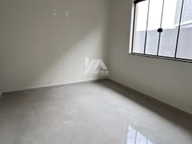 Casa 2 quartos e 1 banheiro, à venda, no bairro Industrial em Guarapuava
