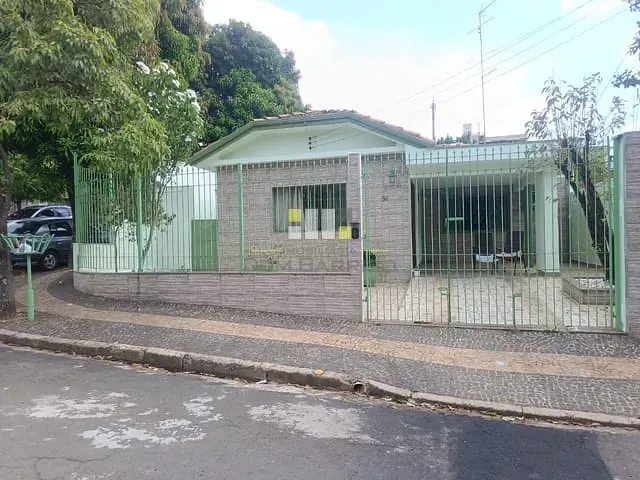 Casa com 300m² 4 quartos e 1 banheiro, à venda, no bairro Centro em Nova Odessa
