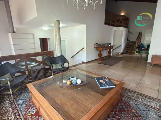 Casa com 1295m² 3 quartos e 5 banheiros, para alugar, no bairro Alphaville em Campinas