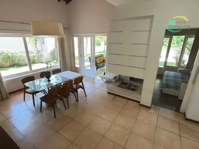 Casa com 1295m² 3 quartos e 5 banheiros, para alugar, no bairro Alphaville em Campinas