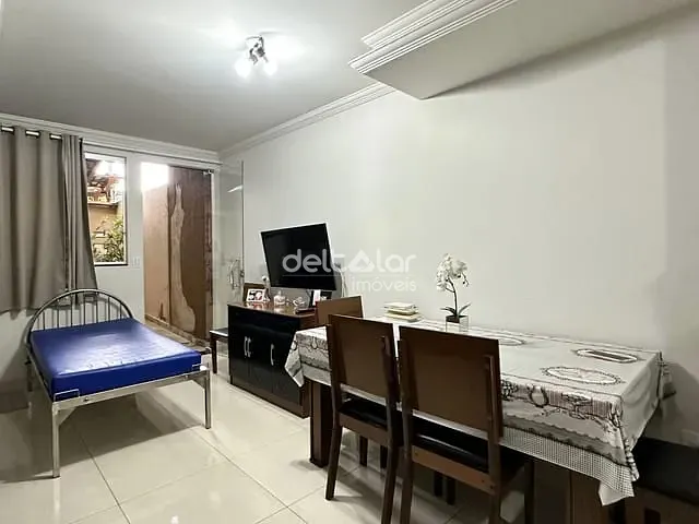 Casa com 67m² 2 quartos e 2 banheiros, à venda, no bairro Jardim dos Comerciários (Venda Nova) em Belo Horizonte