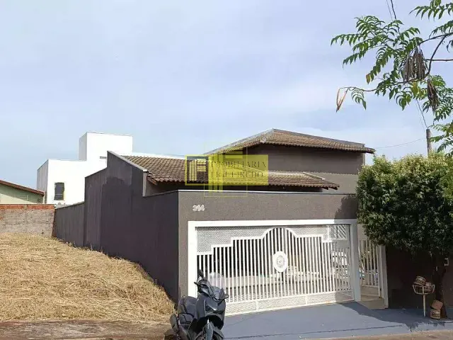 Casa 3 quartos e 4 banheiros, à venda, no bairro Parque das Amoras II em São José do Rio Preto
