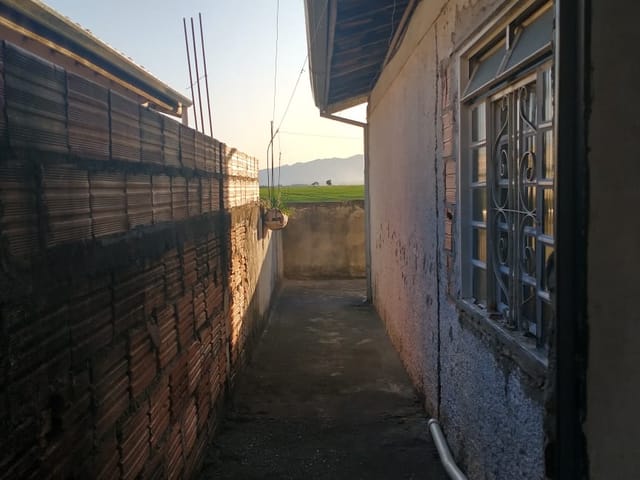 Casa com 125m² 1 quarto e 1 banheiro, à venda, no bairro Residencial Mombaça em Pindamonhangaba