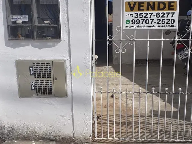 Casa com 125m² 1 quarto e 1 banheiro, à venda, no bairro Residencial Mombaça em Pindamonhangaba