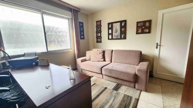 Casa com 480m² 4 quartos e 3 banheiros, à venda, no bairro Laranjal em Pelotas