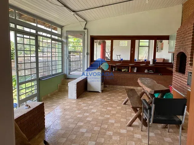 Casa com 1350m² 3 quartos e 3 banheiros, à venda, no bairro Jardim Leonor em Itatiba