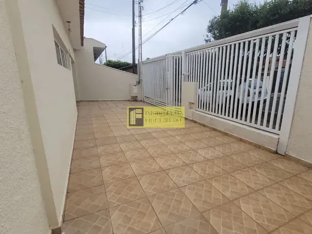 Casa 3 quartos e 2 banheiros, para alugar, no bairro Vila Curti em São José do Rio Preto