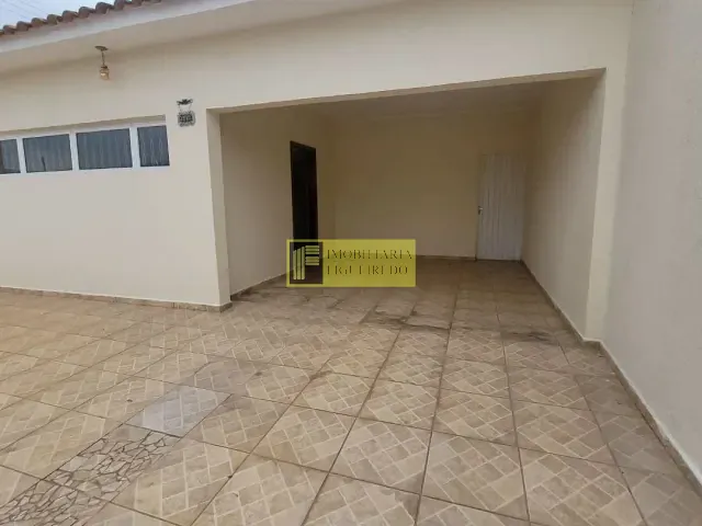 Casa 3 quartos e 2 banheiros, para alugar, no bairro Vila Curti em São José do Rio Preto