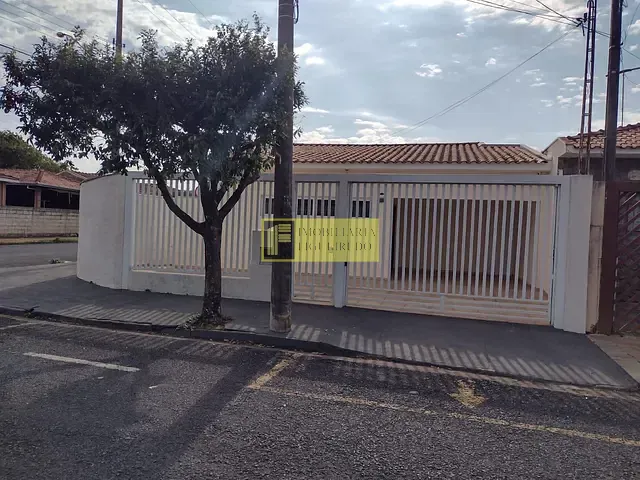 Casa 3 quartos e 2 banheiros, para alugar, no bairro Vila Curti em São José do Rio Preto