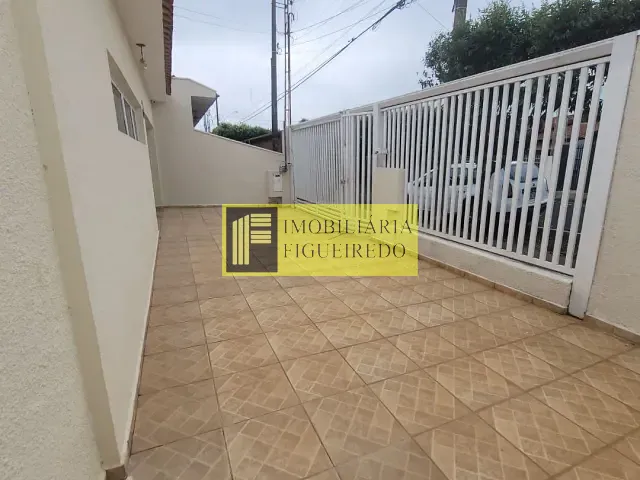 Casa 3 quartos e 2 banheiros, para alugar, no bairro Vila Curti em São José do Rio Preto