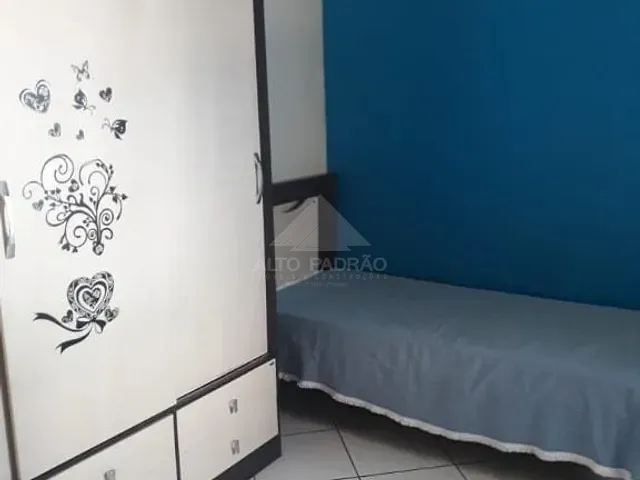 Casa com 250m² 2 quartos e 1 banheiro, à venda, no bairro Jardim Itapeva em Mauá