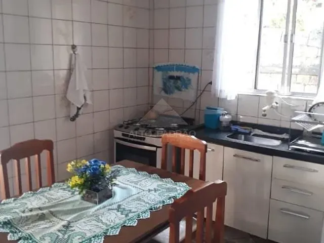 Casa com 250m² 2 quartos e 1 banheiro, à venda, no bairro Jardim Itapeva em Mauá