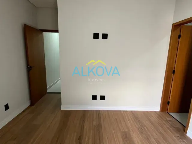 Casa com 90m² 3 quartos e 2 banheiros, à venda, no bairro Portal dos Passaros em São José dos Campos