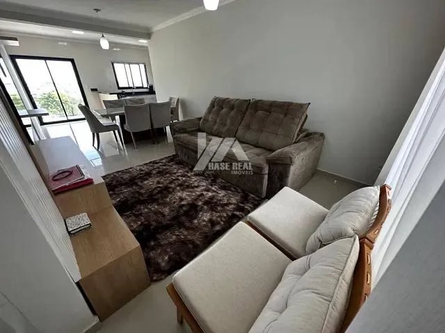 Casa com 462m² 3 quartos e 3 banheiros, à venda, no bairro Chapada em Ponta Grossa