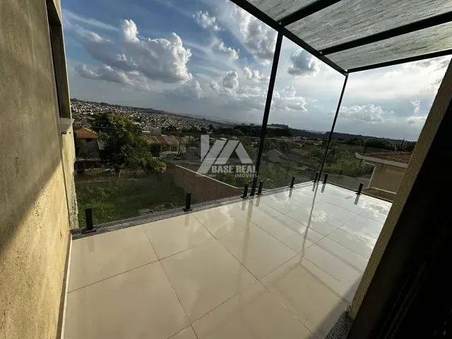 Casa com 462m² 3 quartos e 3 banheiros, à venda, no bairro Chapada em Ponta Grossa