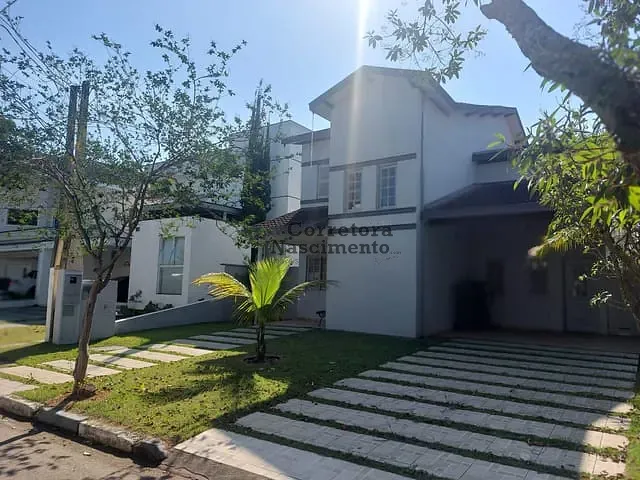 Casa com 360m² 4 quartos e 4 banheiros, à venda, no bairro Vila Branca em Jacareí