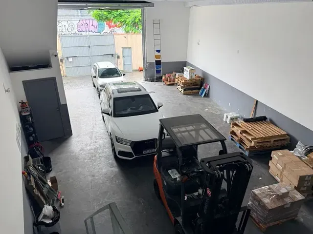Galpão / Barracão à venda, no bairro Jardim Ocara em Santo André