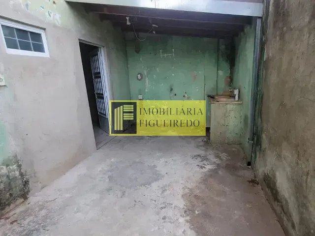 Casa 1 quarto e 2 banheiros, para alugar, no bairro Vila Ipiranga em São José do Rio Preto