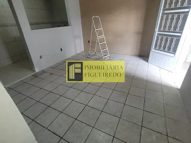 Casa 1 quarto e 2 banheiros, para alugar, no bairro Vila Ipiranga em São José do Rio Preto