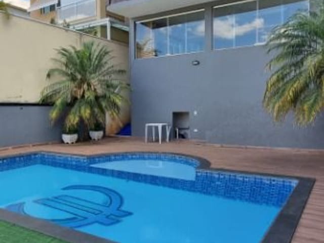 Casa com 585m² 4 quartos e 3 banheiros, à venda, no bairro Parque Nova Jandira em Jandira