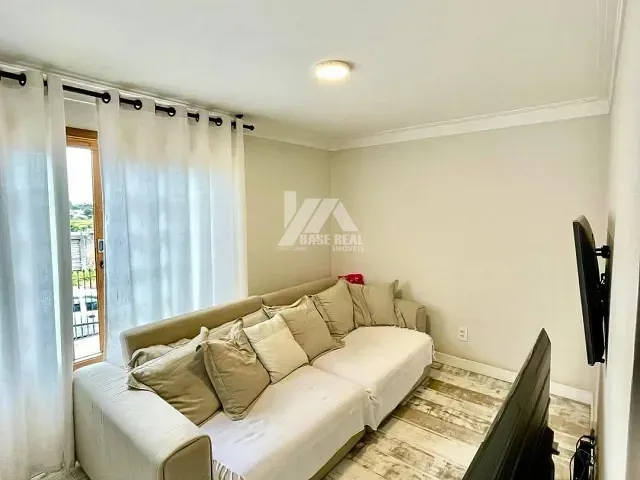 Casa 2 quartos e 2 banheiros, à venda, no bairro Contorno em Ponta Grossa