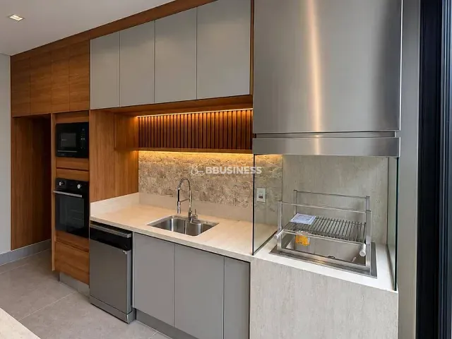 Casa com 250m² 3 quartos e 4 banheiros, à venda, no bairro Parque Brasil 500 em Paulínia