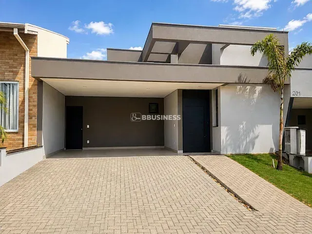 Casa com 250m² 3 quartos e 4 banheiros, à venda, no bairro Parque Brasil 500 em Paulínia