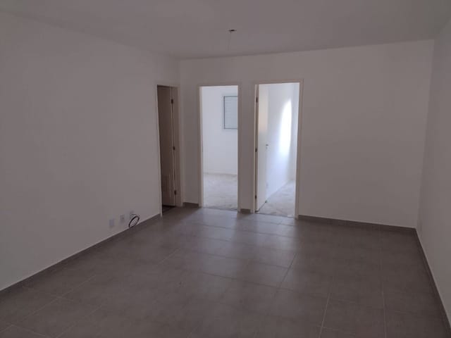 Casa com 200m² 2 quartos e 1 banheiro, à venda, no bairro Jardim Santa Paula em Cotia