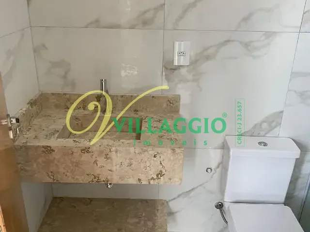 Casa com 200m² 2 quartos e 2 banheiros, à venda, no bairro Centro em Bady Bassitt