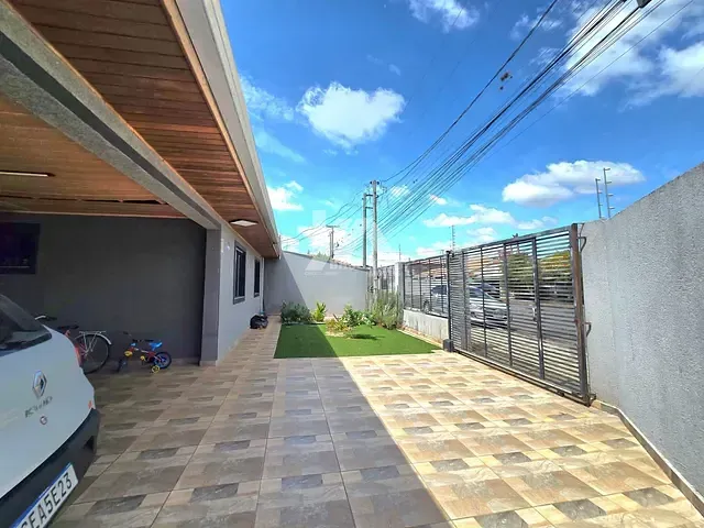 Casa com 315m² 3 quartos e 3 banheiros, à venda, no bairro Contorno em Ponta Grossa