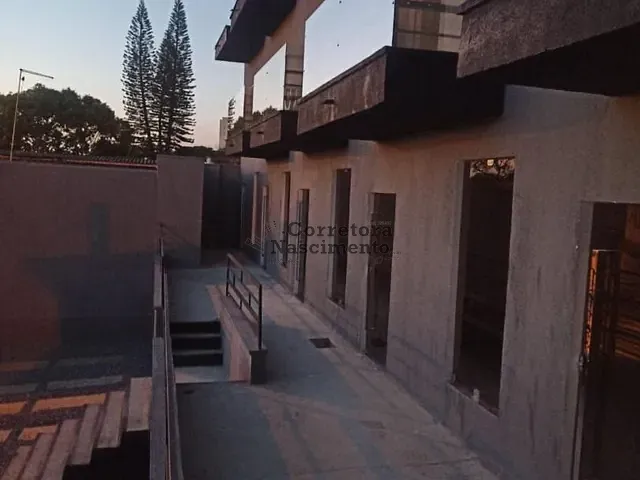Casa com 60m² 2 quartos e 3 banheiros, à venda, no bairro Centro em Jacareí