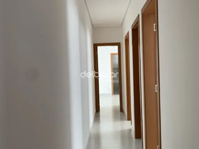 Casa com 180m² 3 quartos e 2 banheiros, à venda, no bairro Planalto em Belo Horizonte